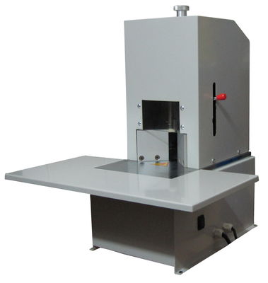 Китай Автоматическое электрическое оборудование прессы столба 7 лезвий завертывает угловой автомат для резки в бумагу поставщик